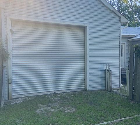 4th image of 580 Pine Point Dr