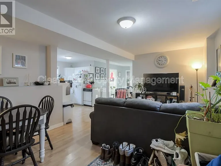15 Assiniboia Way W #BASEMENT — Photo 2