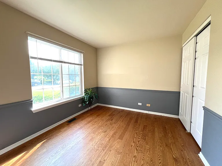 812 Canterbury Ln — Photo 11