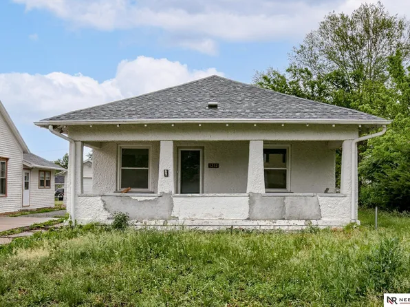 1312 High St, Beatrice, NE 68310