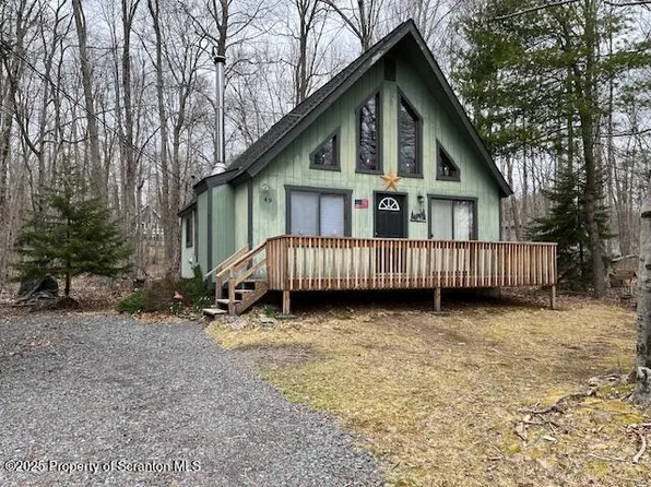 49 Hagen Run Dr, Gouldsboro, PA 18424