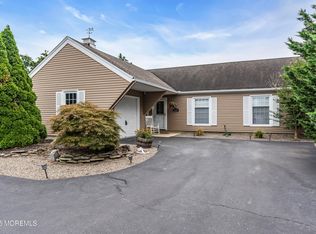 1109 Carriage Ct, Toms River, NJ 08753