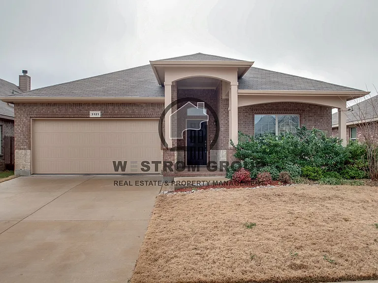 3121 Hornbeam St — Photo 1