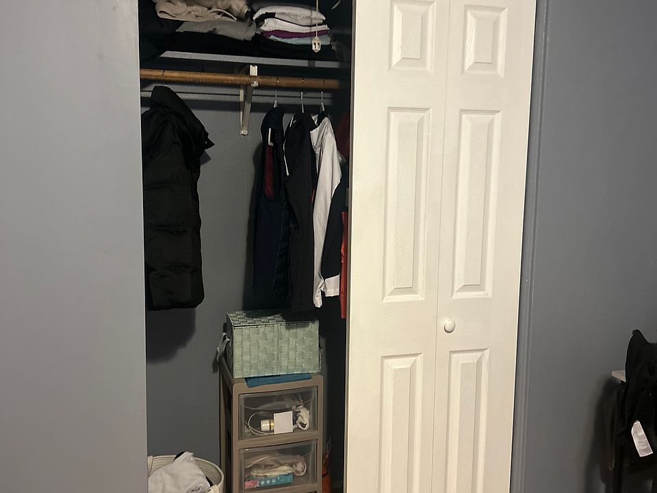 1st image of 5335 N California Ave #307