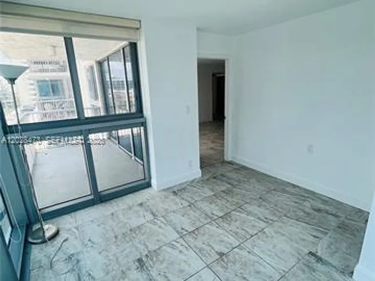 2655 Collins Avenue Cu #602 — Photo 14