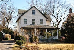 1st image of 46 Arrandale Ave