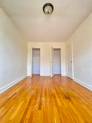 Rented by Zikos Realty Services | media 13