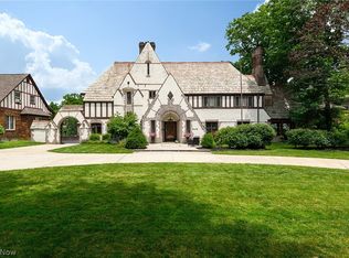 10416 Lake Ave, Cleveland, OH 44102