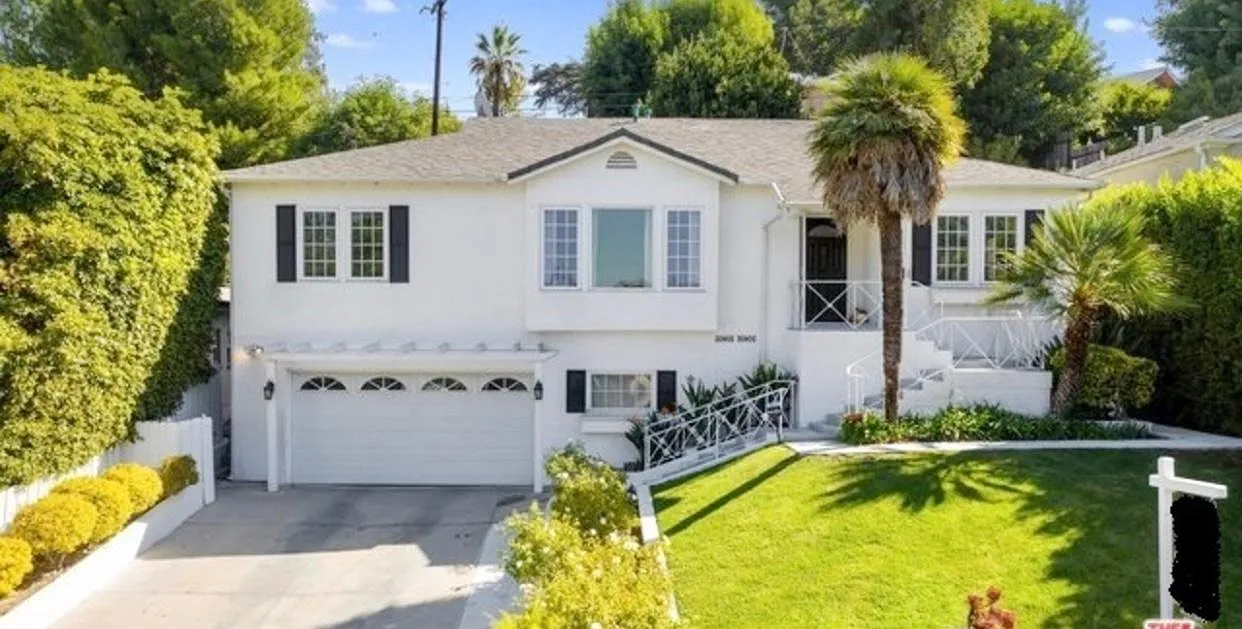 Goodland Ave, Studio City — Photo 1