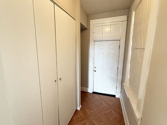4th image of 2902 Jefferson Ave Unit 1