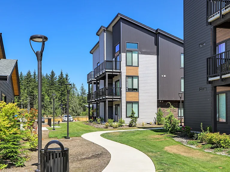 Village at Ten Trails — Photo 41