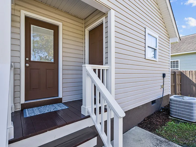 1215 Wooster St — Photo 27