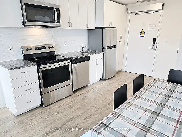 1800 Simcoe St N #313 — Photo 20