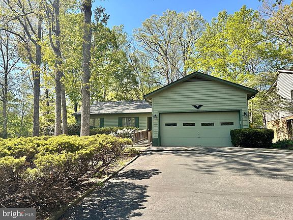 2nd image of 510 Birdie Rd