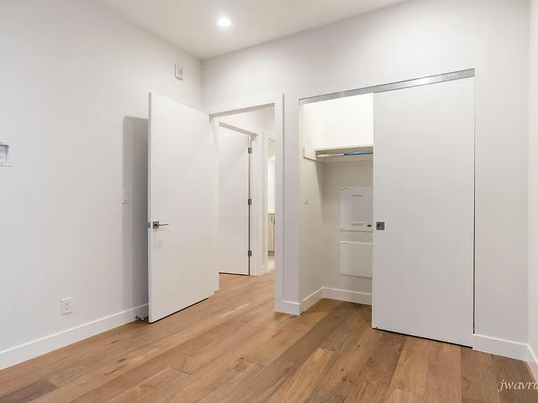 25 Grace St #101 — Photo 15