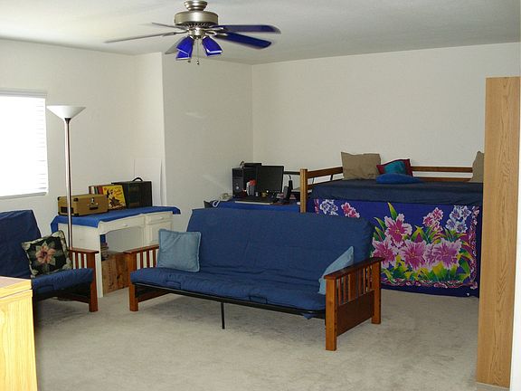 UPSTAIRS LOFT
