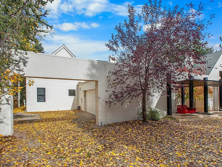 1270 Mountain View Dr — Photo 49