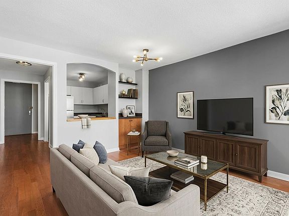 5th image of 405 N Wabash Ave Unit 1201