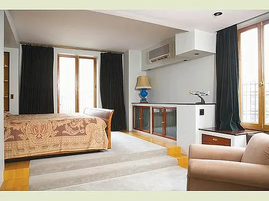 Sold by Stribling | media 26