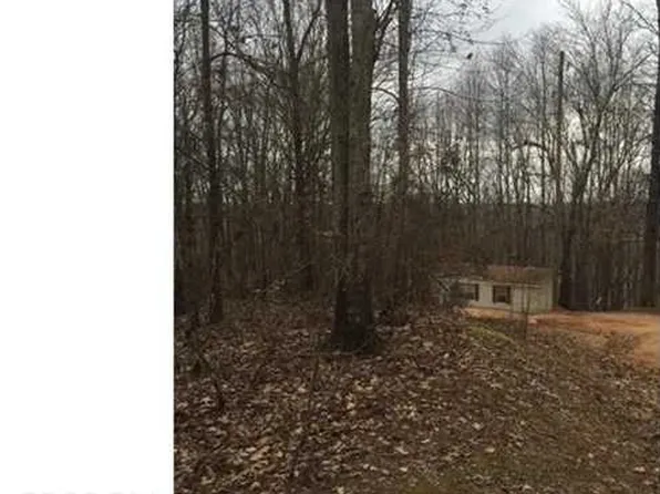 2924 Wallace Rd, Gainesville, GA 30507