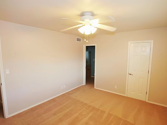 3rd image of 913 N Desert Ave Unit C