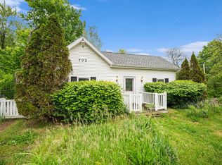 702 W Arlington St, Bangor, MI 49013