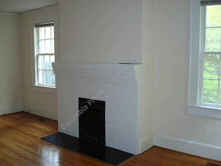 201 King St #4 — Photo 3