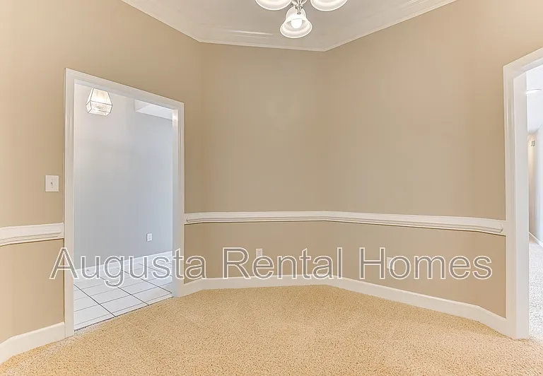 208 Stonington Dr — Photo 16
