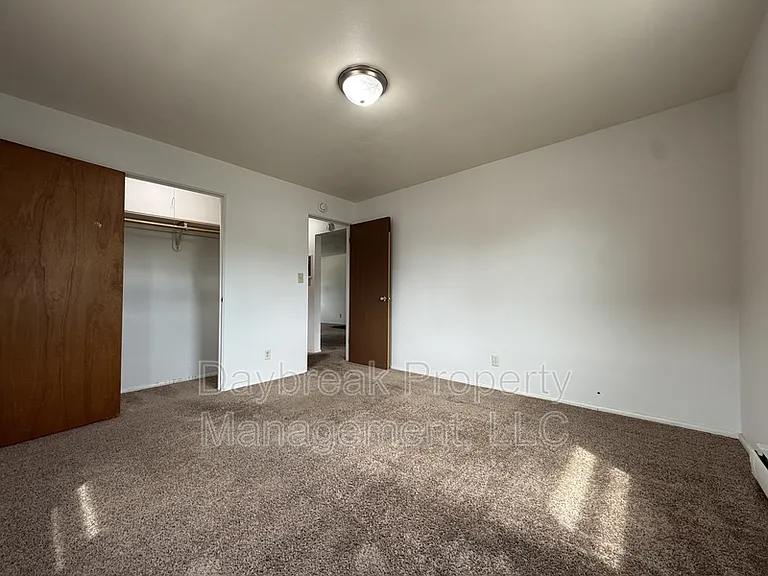 2913 8th St N #3 — Photo 12