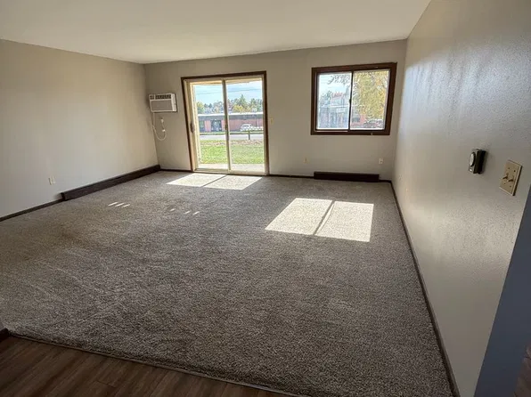 218 Hall St, 218 Hall St #2, West Union, IA 52175