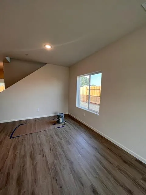 4 bed, 2.5 bath, 2235 sqft, $2,295 — Photo 3