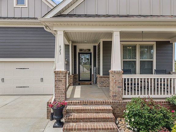 4th image of 623 Munchberry Way