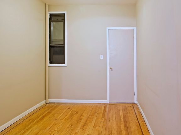 3rd image of 1567 York Ave APT 1B