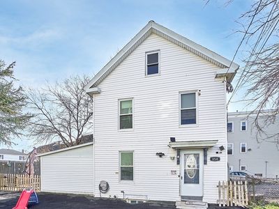 854 Central St, Lowell, MA, 01852