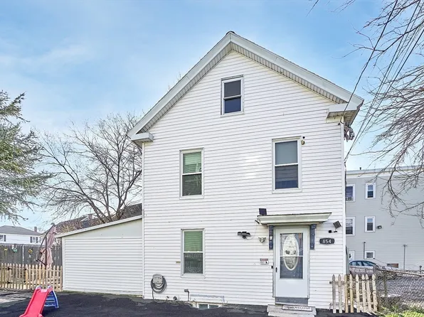 854 Central St, Lowell, MA 01852