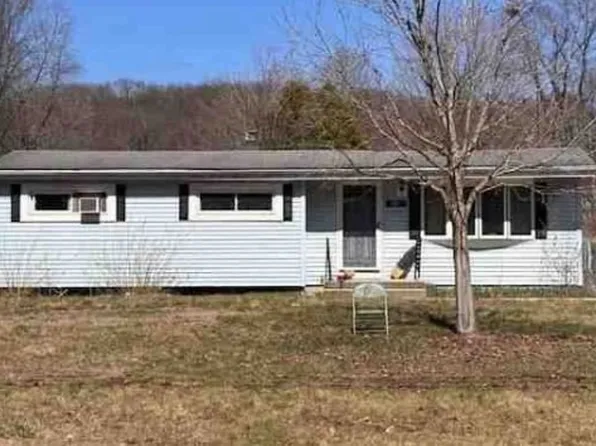 381 Fitchville Rd, Bozrah, CT 06334