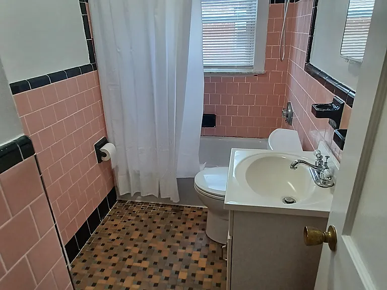 27 Beechcroft St #3 — Photo 6