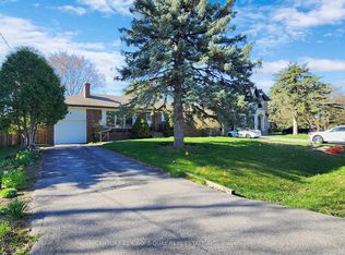 4 Honeybourne Cres, Markham, ON L3P 1P3