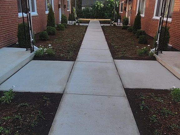 5th image of 648 Childs St APT C