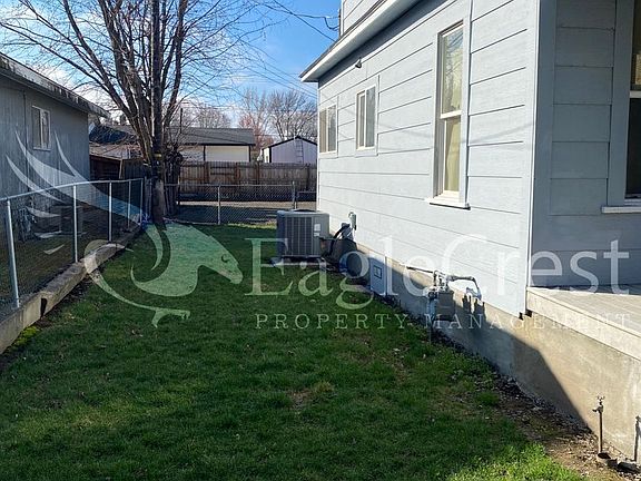 2nd image of 808 Edgewood St