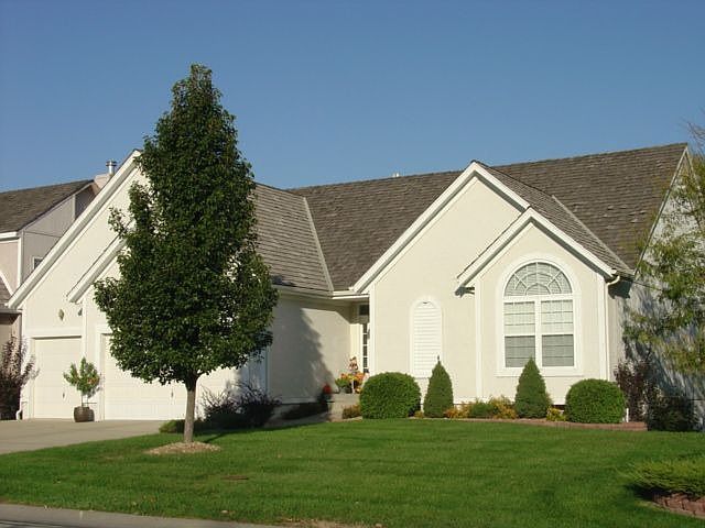 4 bed*4.5 bath*3 Car