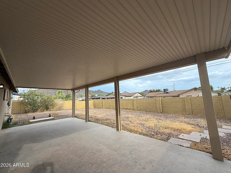 1207 E Christy Dr — Photo 15
