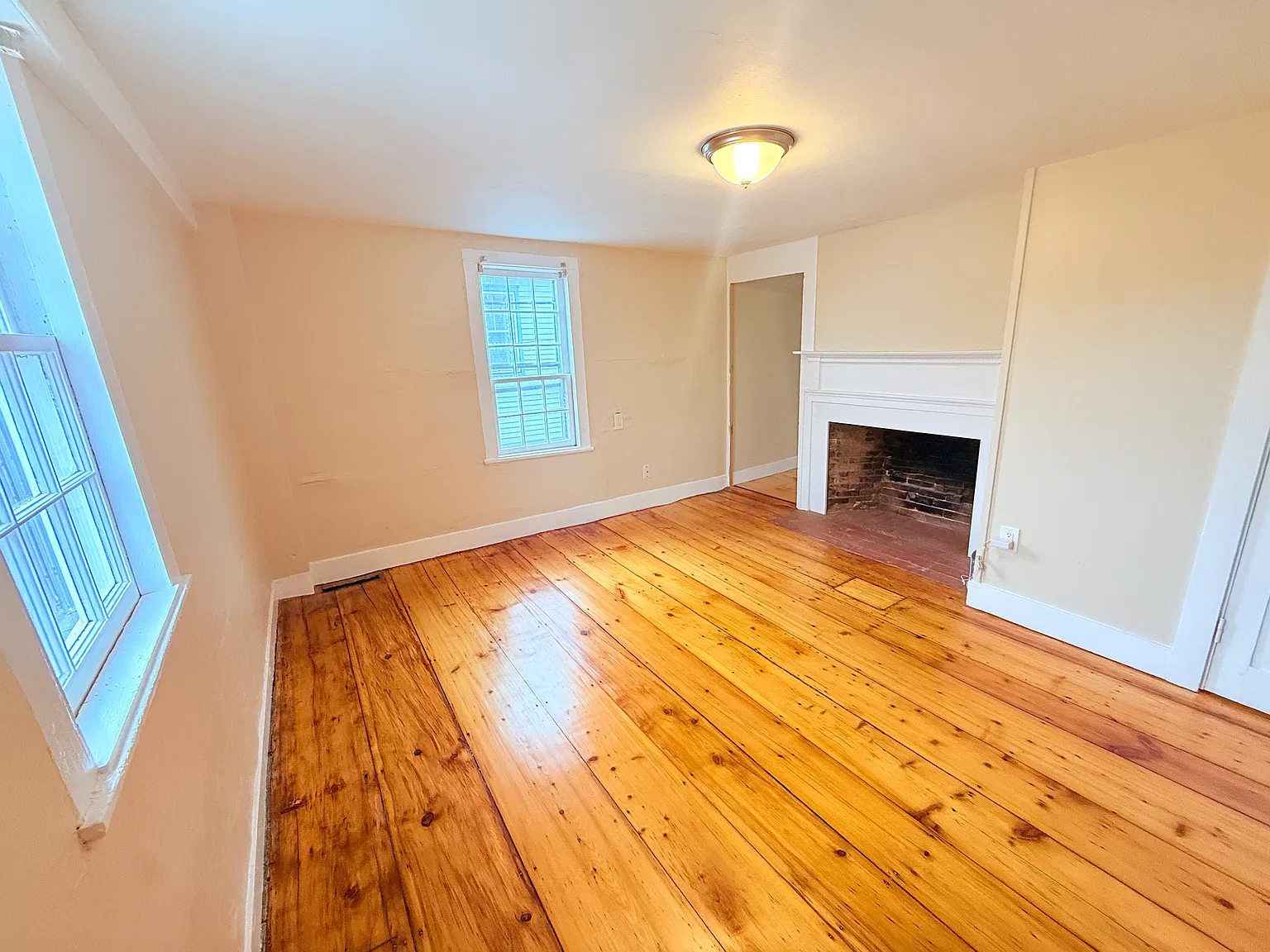 2 bed, 1500 sqft, $2,775 — Photo 2