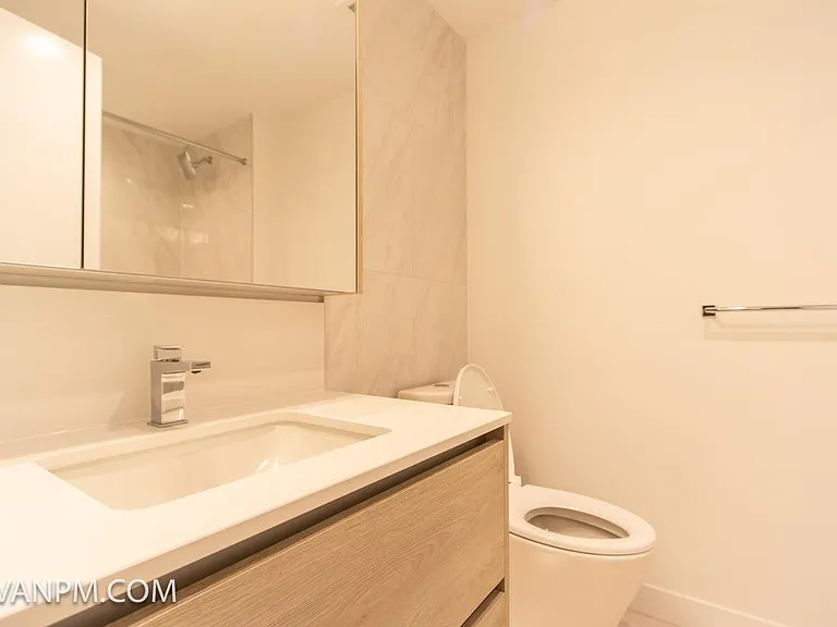 2085 Skyline Ct #405 — Photo 5