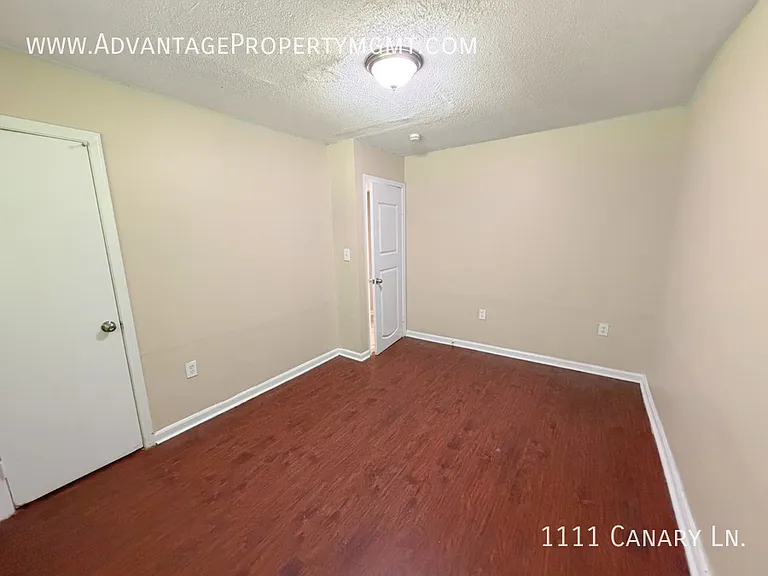 1111 Canary Ln — Photo 6