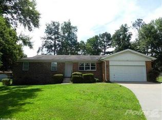 104 Amherst Ct, Jacksonville, AR 72076