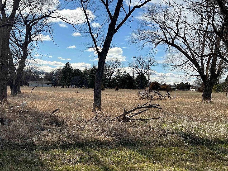 2nd image of 3610 N Cattail