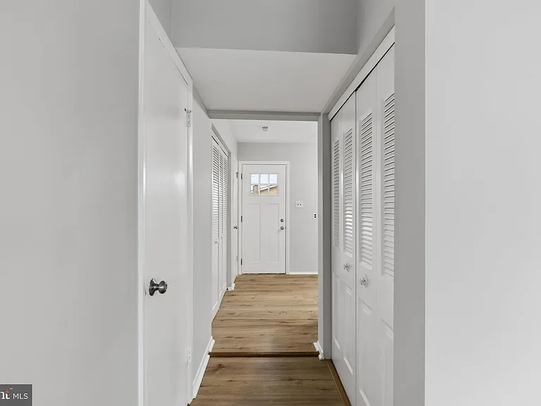 341 Clarkson St — Photo 8