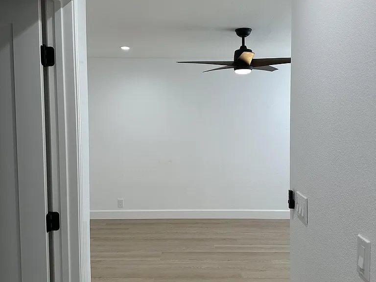 24643 Santa Clara Ave #7-1 — Photo 20