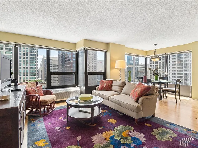 30 E Huron St #2402 — Photo 2
